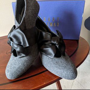 Stuart Weitzman Bouffant Gray Flannel high heel shoe, Sz 10 1/2